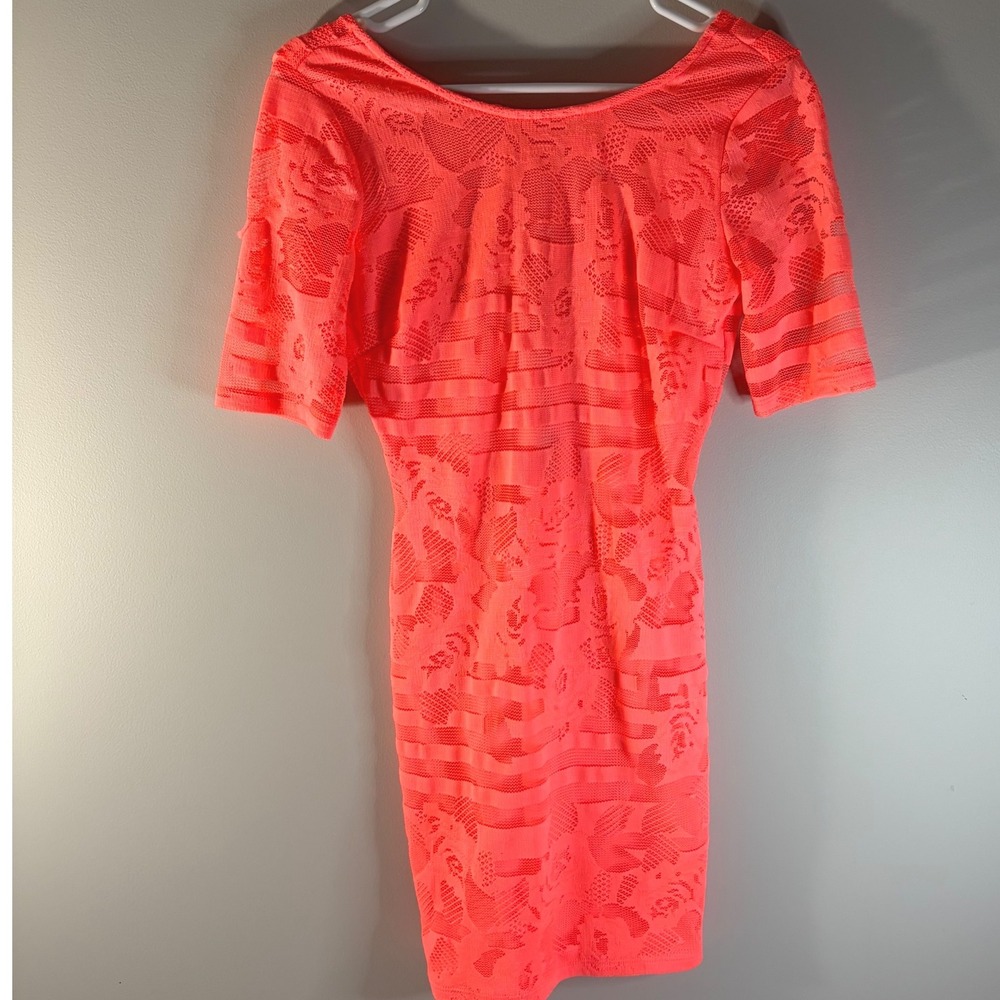 Windsor Neon Coral Orange Floral Lace Open Back Bodycon Mini Dress Medium